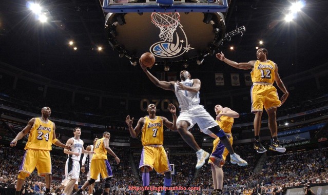 飞鲸体育直播-世俱杯球队教练点评，战术布置与应对策略